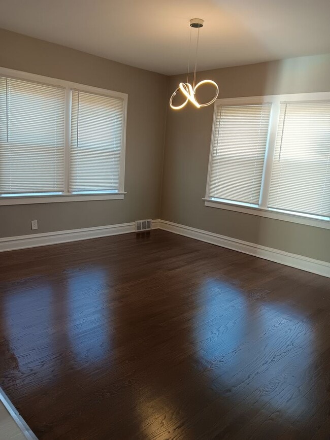 Foto del edificio - Spacious 2 Bedroom Home