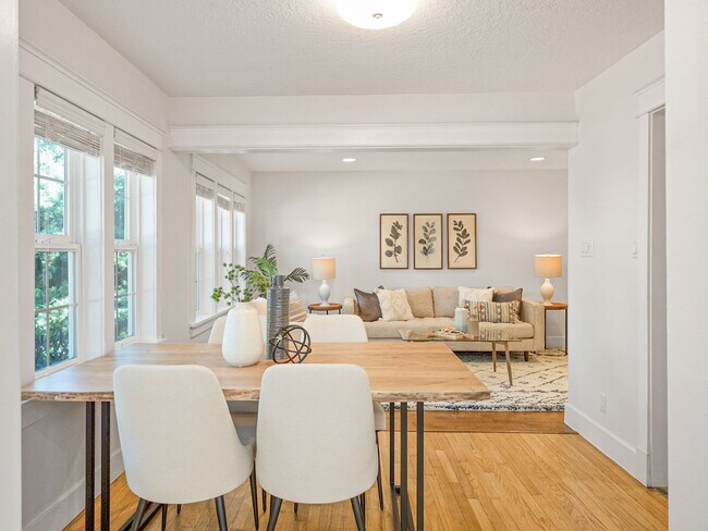 Foto del edificio - 2638 SW Custer St