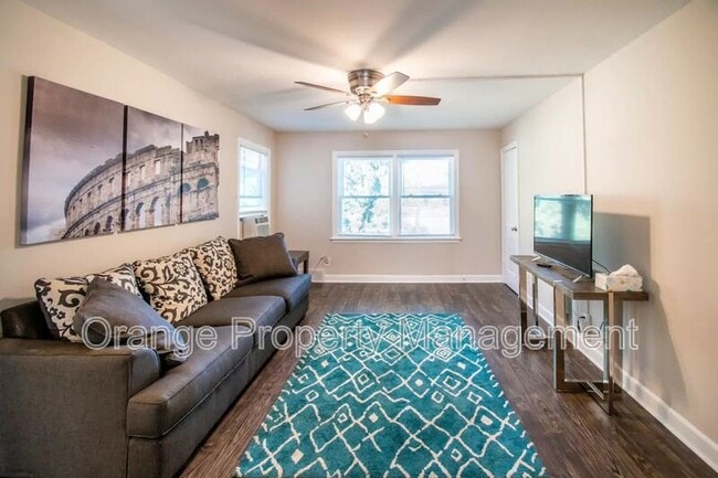 Photo - 820 N 46th St Apartment