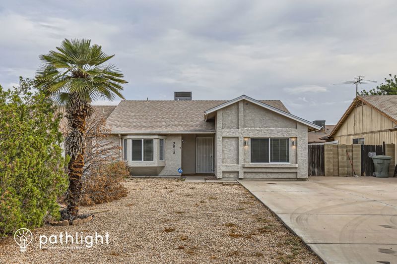 Primary Photo - 3018 W Blackhawk Dr