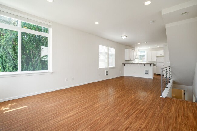 Foto del edificio - 3027 21st Ave W