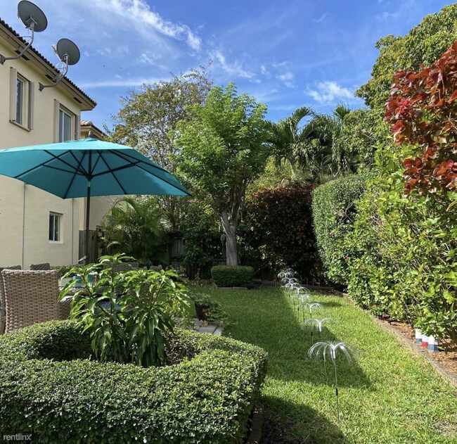 3 br, 2.5 bath House The Isles at Bayshore House Rental in Cutler