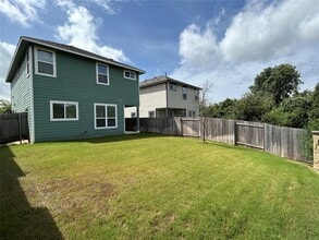 Building Photo - 424 San Gabriel River Rd