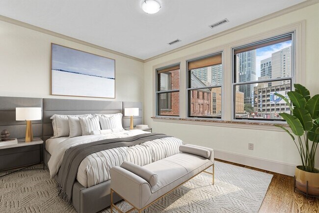Building Photo - 331 Newbury St