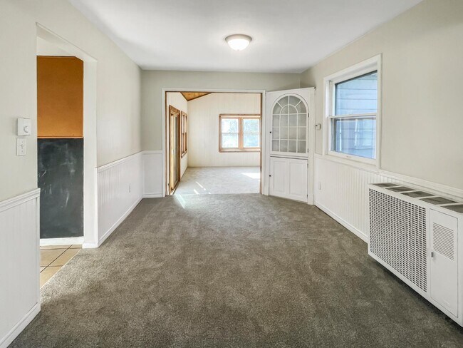 Building Photo - 6643 Buck Creek Ave SW