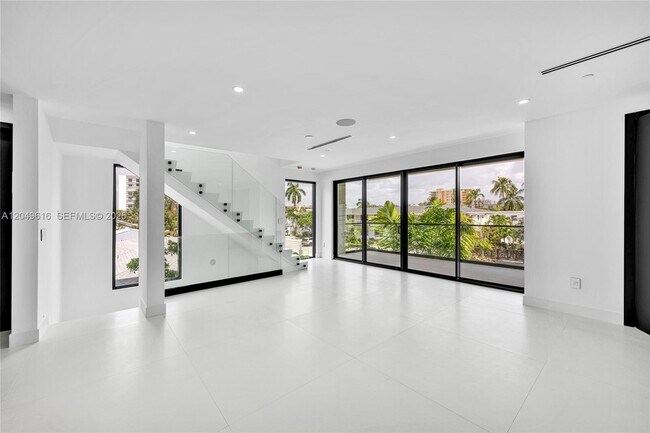 Foto del edificio - 3220 NE 7th St