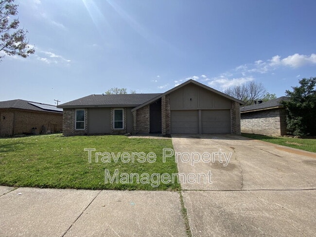 Photo - 2420 Springridge Dr House