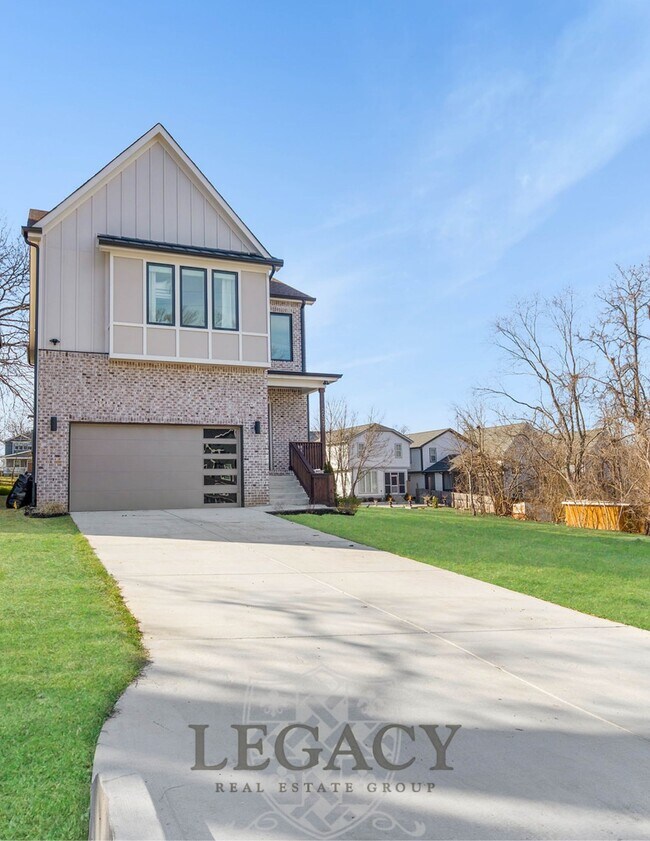 Foto del edificio - 2027 Rosemary Ln