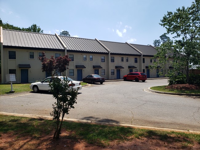 706 Mason Terrace