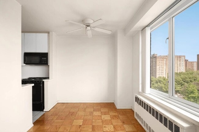 Foto del edificio - 392 Central Prk W