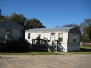 Building Photo - Bradford Trace Mobile Home Park