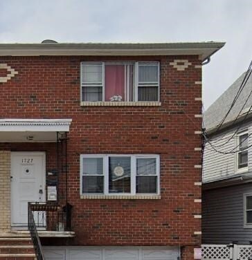 Primary Photo - 1727 41st St