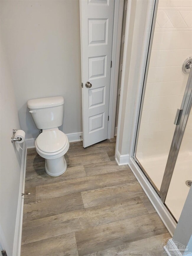 Foto del edificio - 6081 Royal Port Ct