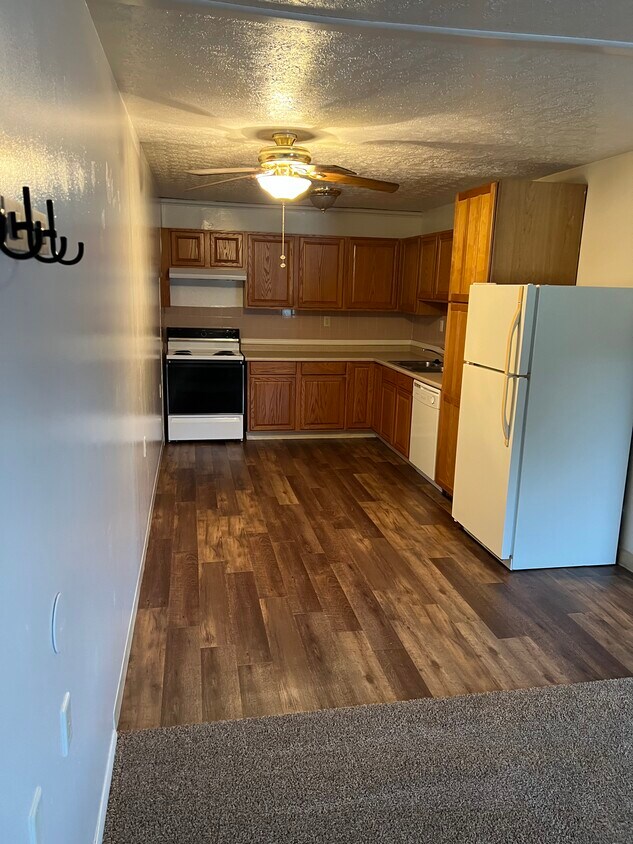 15 Arlington Ave Unit F, Thornville, OH 43076 Apartments in Thornville, OH