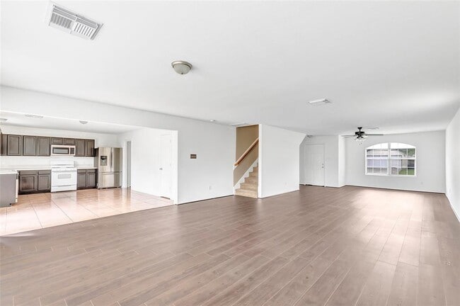 Building Photo - 461 Mystic Glen Loop