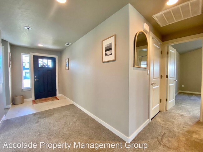 Foto del edificio - 3 br, 2 bath House - 6504 Cottonwood Loop ...