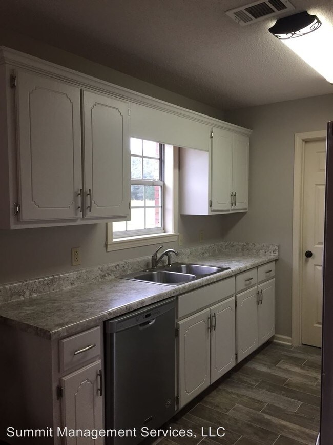 Building Photo - 2 br, 2 bath House - 205 Ridgeway Cove