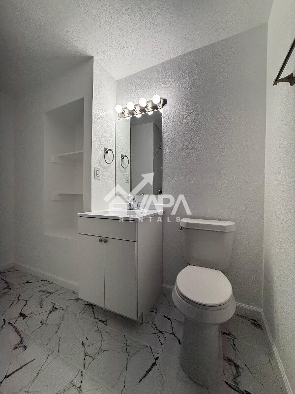 Foto del edificio - 143 Huxley Dr