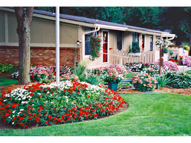 Building Photo - Apple Run Apartments