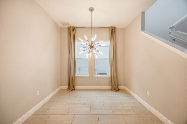 Foto del edificio - Stunning 3bed/ 3bath home For Rent in Oakl...