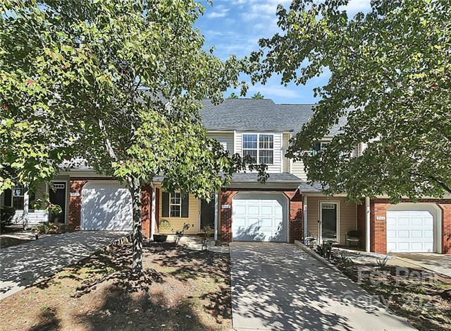 Building Photo - 948 Sparrows Nest Ln