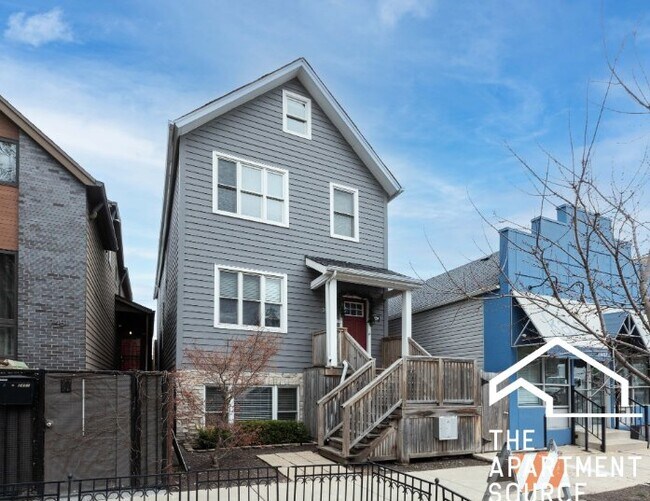 Foto del edificio - 2449 N Ashland Ave
