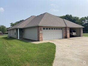 Building Photo - 2823 Fairway Hamlet Ct