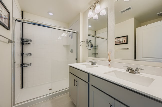 Foto del edificio - 16270 Mountain Flax Dr