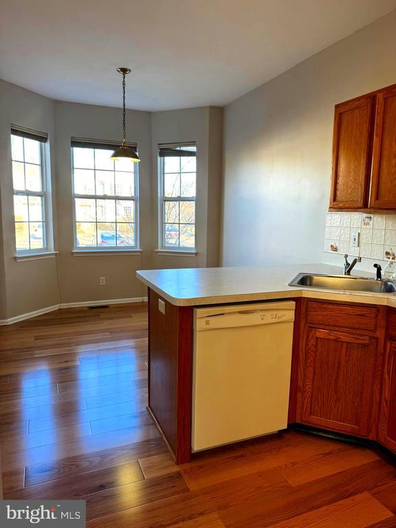 Foto del edificio - 30 Amesbury Ct