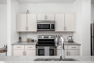 Building Photo - Lockerbie Lofts