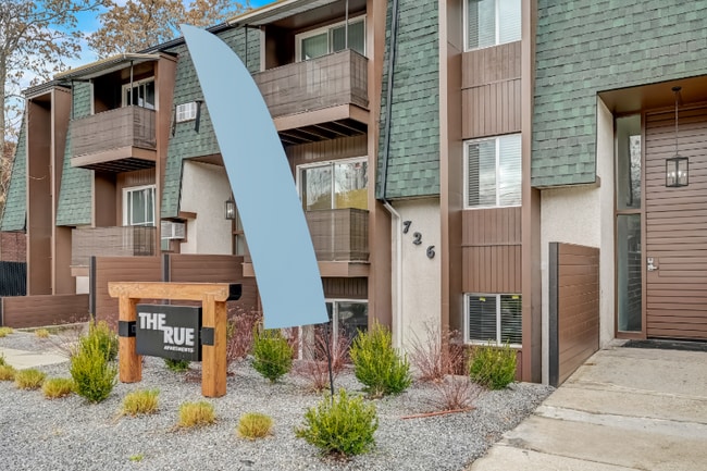 Building Photo - 726 S 900 E