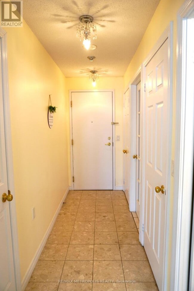 Building Photo - 2627 McCowan Rd