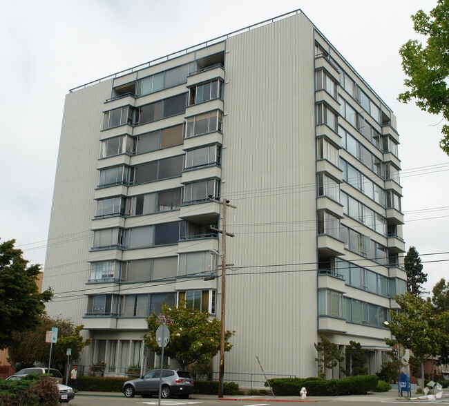 Building Photo - Berkeley Town House