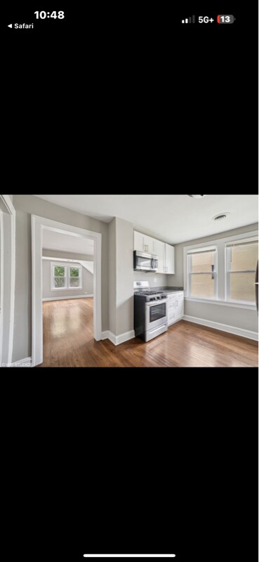 Building Photo - 13502 S Brandon Ave