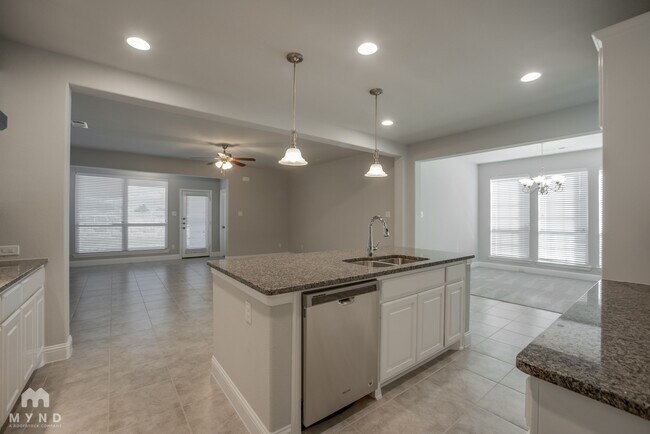 Foto del edificio - 133 Knight of Realm Blvd