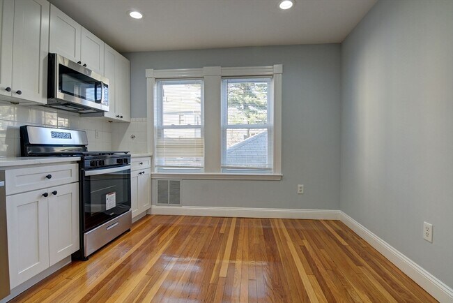 Foto del edificio - 88 Old Colony Ave