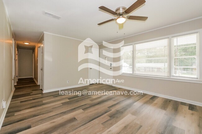 Foto del edificio - 4773 Wellborn Dr