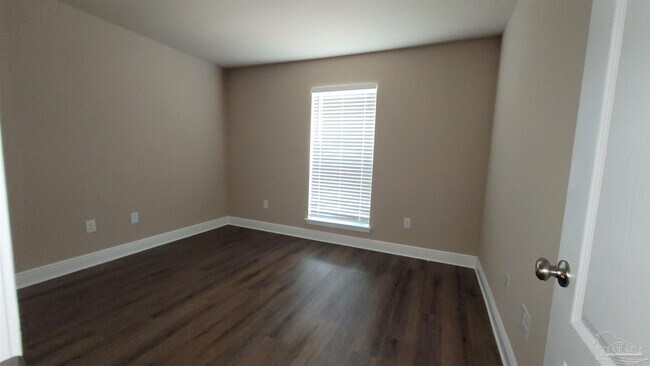 Foto del edificio - 6884 Buckthorn Cir