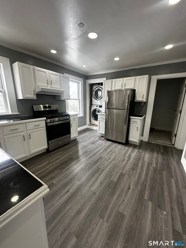 Foto del edificio - 145 Lenox Ave