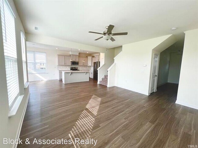 Building Photo - 3 br, 2.5 bath House - 44 Alder Creek Court