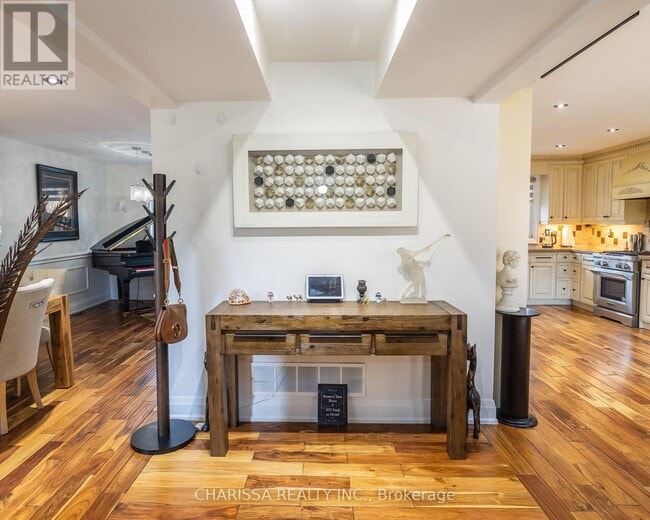 Photo du bâtiment - 60 Belvedere Dr