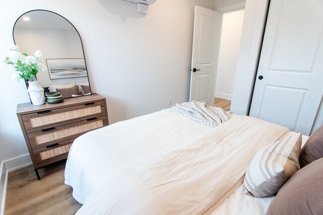 Photo du bâtiment - 140 Young St