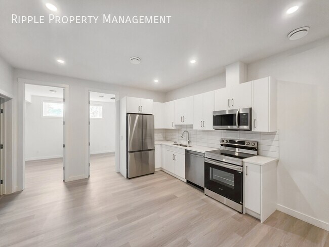 Photo du bâtiment - BRAND NEW 2 BEDS, 1 BATH BASEMENT SUITE | SEPARATE UTILITIES | PETS FRIENDLY