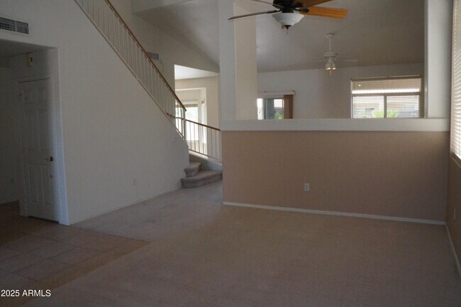 Building Photo - 971 S Meadows Dr