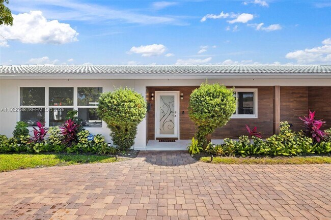 Foto del edificio - 2816 NE 35th St