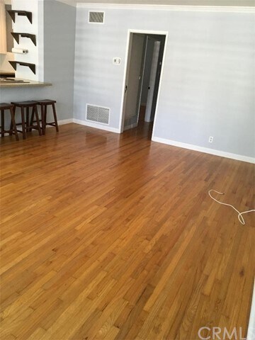 Foto del edificio - 1404 E 1st St