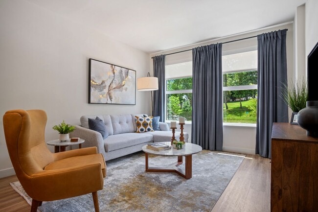 Building Photo - Melford Living