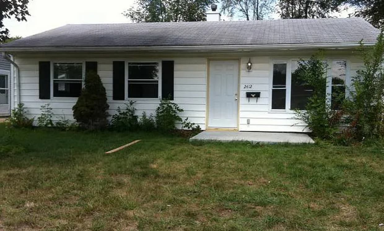Primary Photo - Remodeled 3 Bedroom House