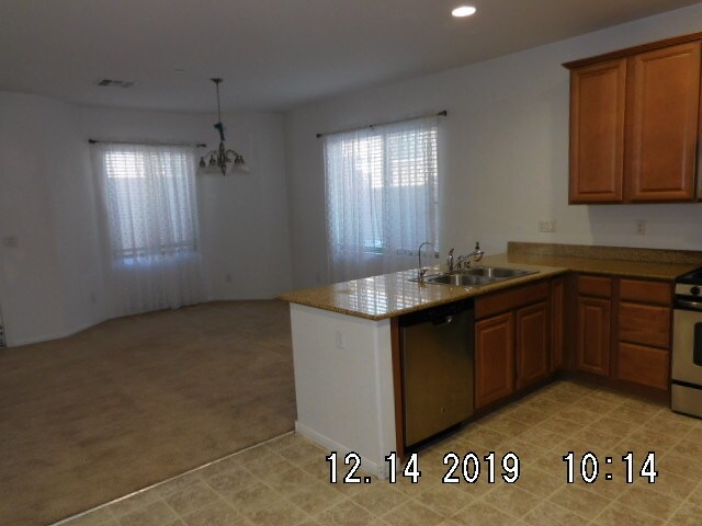 Building Photo - 728 Calamus Palm Pl