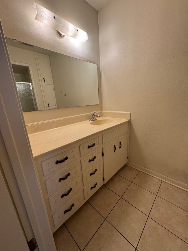 Foto del edificio - 2412 Asbury St